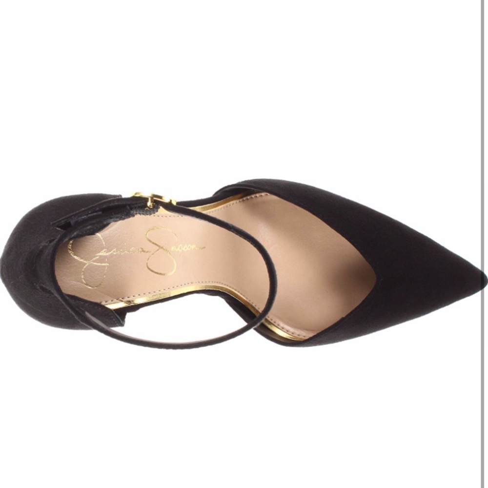 Size 9.5 never worn! They’re so cute!!